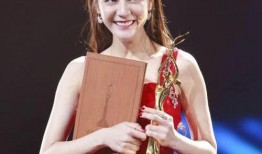 娱乐圈吃瓜爆料博主迪丽热巴,娱乐圈吃瓜爆料背后的真相揭秘